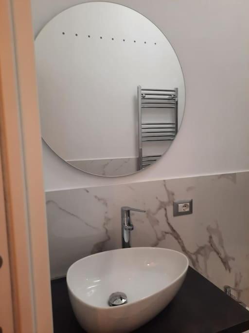 N&Ghomesweethome Raffaelloelegante Appartamento Ideale Casa Vacanze Affari Milano Dış mekan fotoğraf
