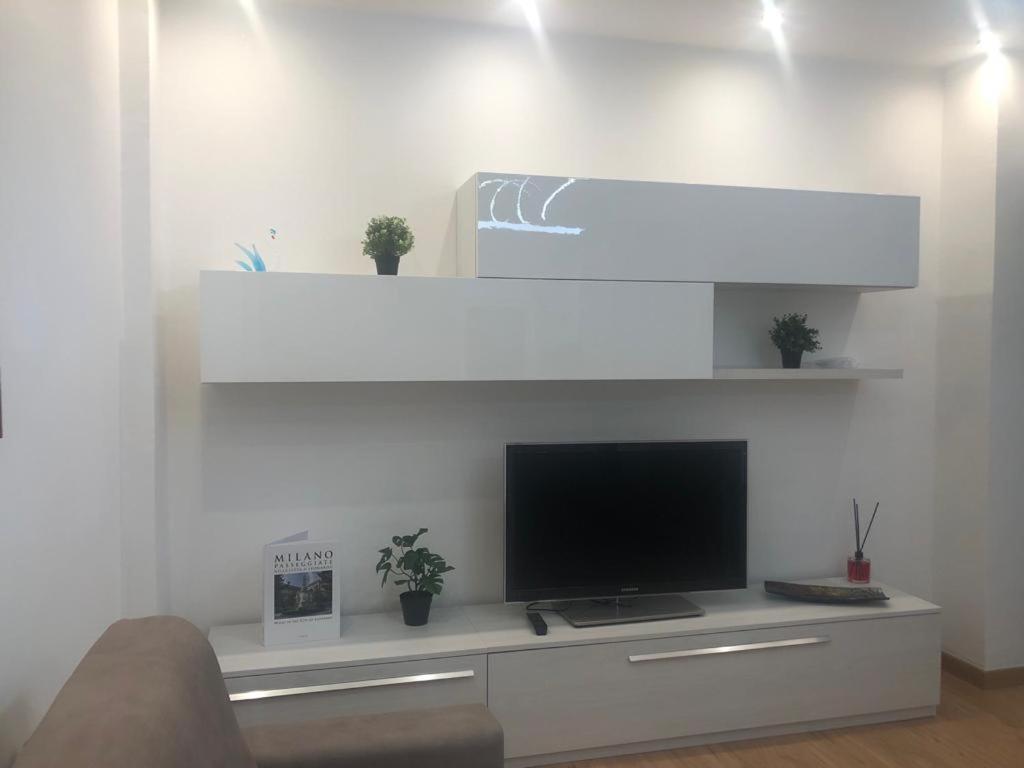 N&Ghomesweethome Raffaelloelegante Appartamento Ideale Casa Vacanze Affari Milano Dış mekan fotoğraf